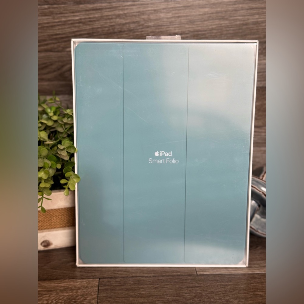 NEW! iPad Pro Smart Folio case, for 12.9” 3rd & 4th gen, $99 retail!!